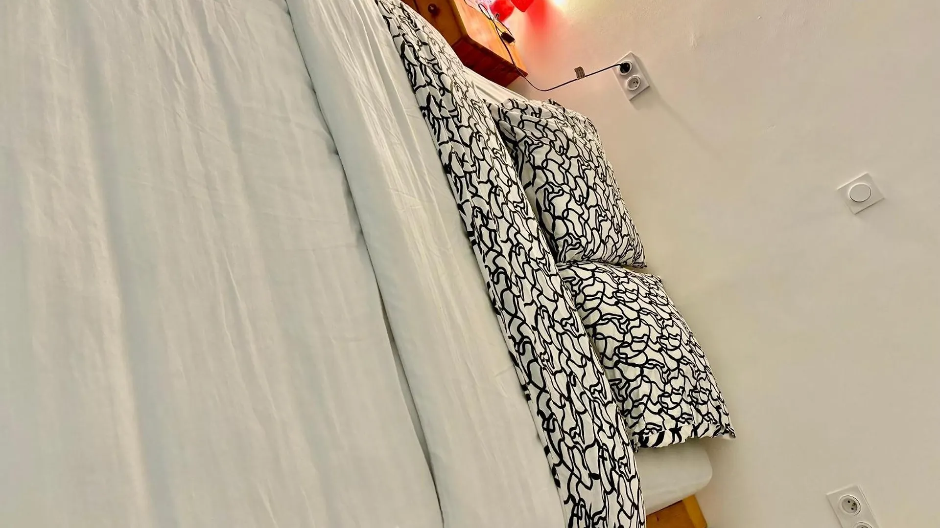 Homestay Moonlight Apartment Chambery